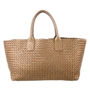 BOTTEGA VENETA Medium Intrecciato Cabat Tote